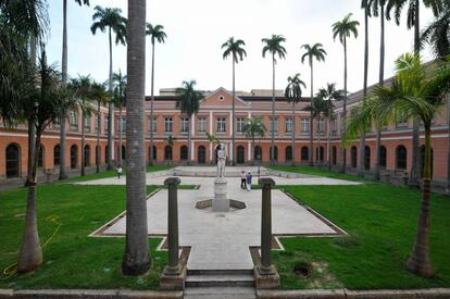 Pátio do Arquivo Nacional, no centro do Rio.