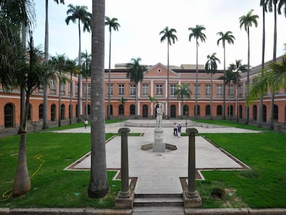 Pátio do Arquivo Nacional, no centro do Rio.