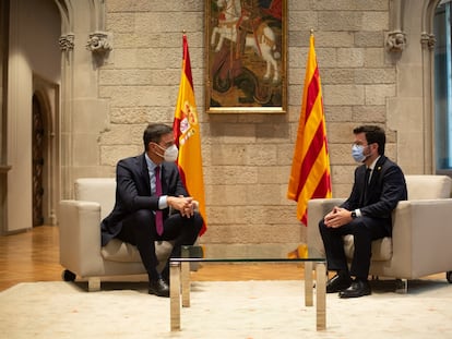 Pedro Sánchez y Pere Aragonès, en la reunión que mantuvieron en el Palau de la Generalitat en septiembre de 2021.