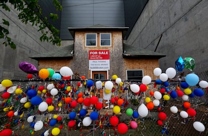 Edith Macefield impidió que su casa de Seattle fuera destruida para convertirla en un centro comercial. Los globos de colores que colocó en el exterior inspiraron la película de Disney 'Up'. 