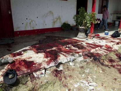 The scene where 10 people were shot dead in Colombia.