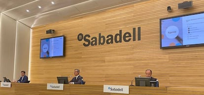 Directivos de Banco Sabadell en una presentación del banco. 