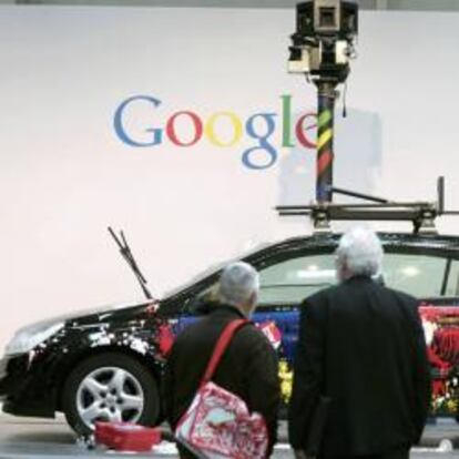 Coche que toma las imágenes para Street View, de Google.