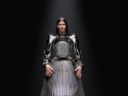 Balenciaga: la alta costura como armadura