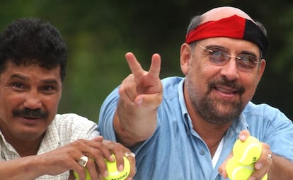 Dionisio Marenco, a la derecha, cuando era candidato a la Alcaldía de Managua, en 2004.