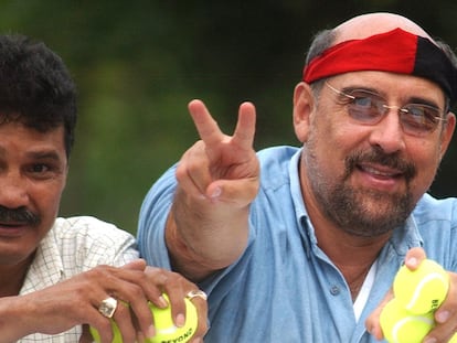 Dionisio Marenco, a la derecha, cuando era candidato a la Alcaldía de Managua, en 2004.