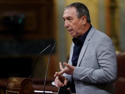 El portavoz parlamentario de Compromís, Joan Valdoví, interviene durante una sesión del Congreso de los Diputados, que el pasado jueves aprobó una iniciativa pidiendo al Gobierno español que presente antes de que acabe 2021 un borrador del nuevo modelo de financiación.