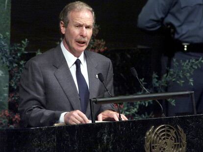 Arzú Irigoyen ante la Asamblea General de Naciones Unidas en 1999.