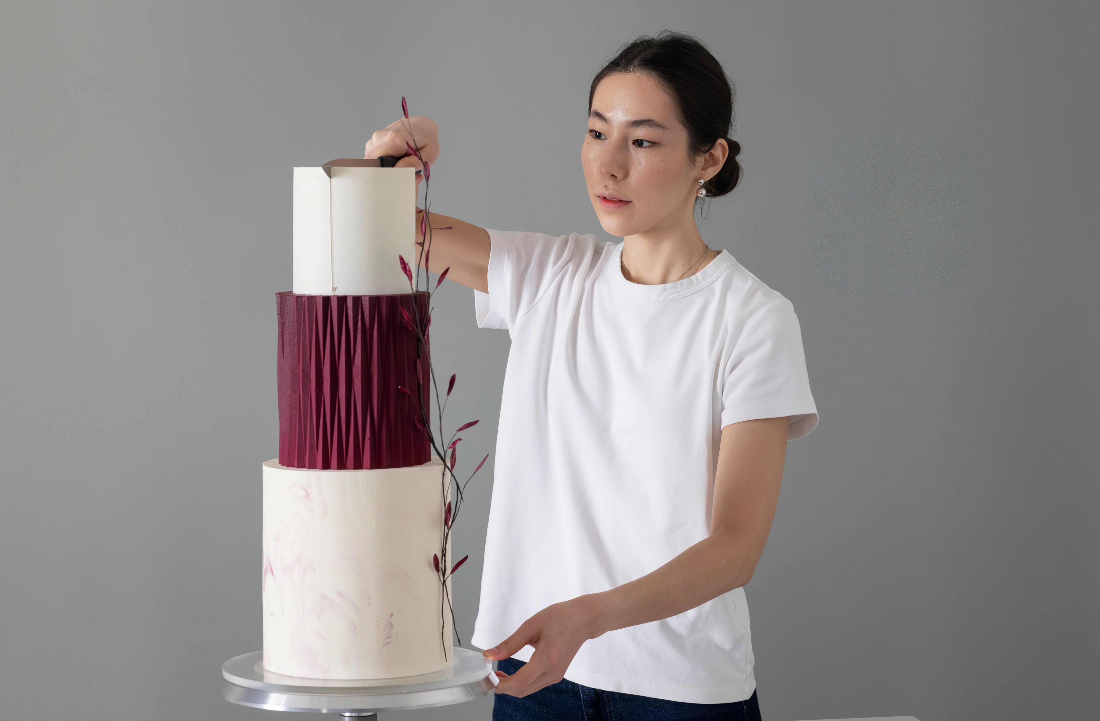 La pastelera kazaja Meruyert Nursila sorprende al mundo desde Barcelona con sus ‘origami cakes’