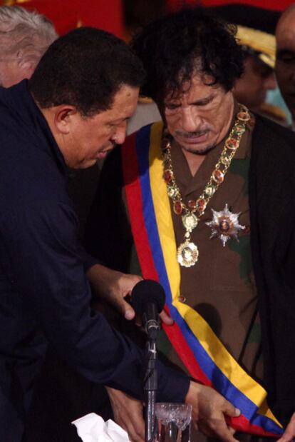 Chávez (izquierda) y Gadafi, en Venezuela en 2009.