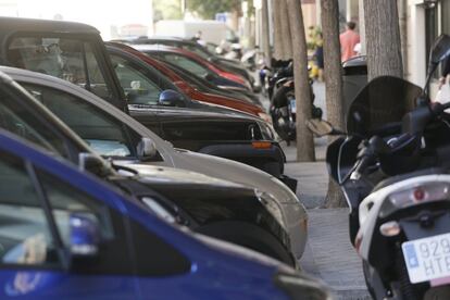 Madrid está sufriendo desde el pasado martes un episodio de alta contaminación por las altas temperaturas (de hasta 30 grados) y la falta de precipitaciones y vientos que limpien el aire de la capital.