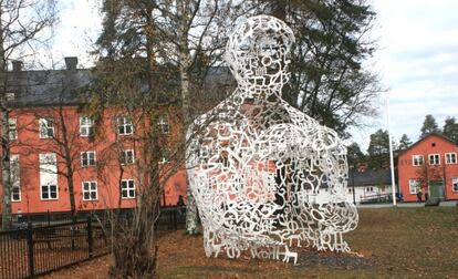 'Nosotros', de Jaume Plensa, en el Parque de Esculturas Umedalen, en Umeå.