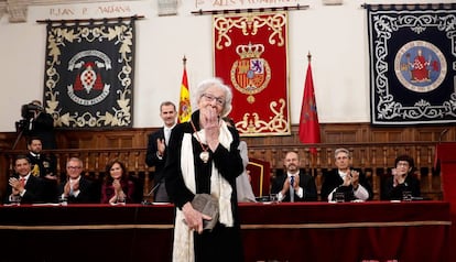 La poeta uruguaya Ida Vitale tras recibir el Premio de Literatura en Lengua Castellana Miguel de Cervantes 2018.