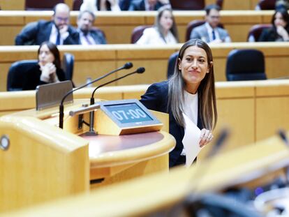 La portavoz de Junts en el Congreso, Miriam Nogueras, antes de una intervención durante un pleno del Congreso de los Diputados, este miércoles en el Palacio del Senado.