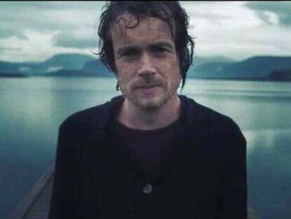 Damien Rice y el refugio en la isla de las aguas volcánicas