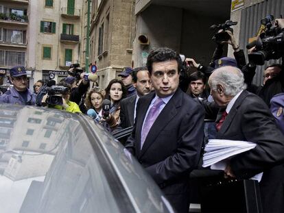 El expresidente de Baleares Jaume Matas, a su salida de los juzgados de Palma de Mallorca, en una foto de 2019.