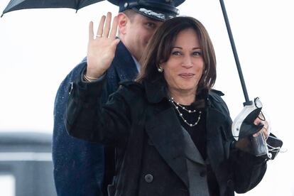 La vicepresidenta de EE UU, Kamala Harris, este miércoles antes de viajar a Polonia y Rumania.
