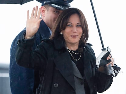 La vicepresidenta de EE UU, Kamala Harris, este miércoles antes de viajar a Polonia y Rumania.