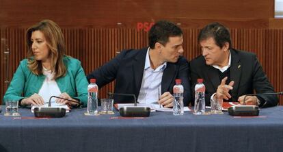 Susana D&iacute;az, Pedro S&aacute;nchez y Antonio Pradas en Zaragoza.