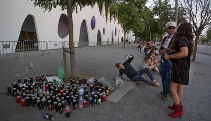 Ambiente a la salida del festival Sónar Noche, ya de día.