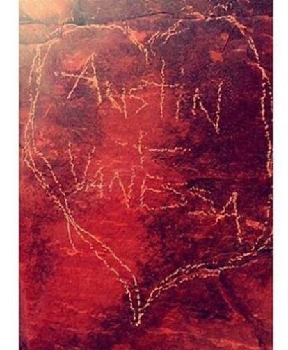 La imagen del corazón grabado en la roca, ya borrada de Instagram.