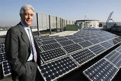 Luis J. Navarro, en la terraza de la sede central de BP España.