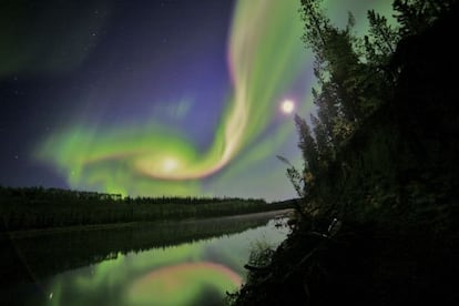 Aurora boreal en Yucón en Canadá