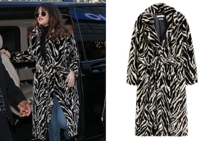 Selena Gomez con abrigo de Mango (149,99 euros).