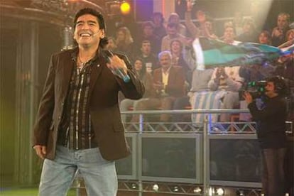 Diego Armando Maradona en el programa de la televisión argentina 'La hora 10' .