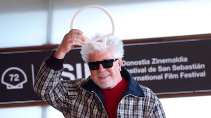 El director de cine de 'La habitación de al lado', Pedro Almodóvar, tras la proyección de su largometraje en el Festival de San Sebatián.