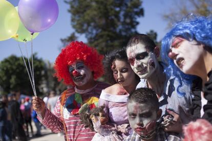 El desfile de este año tenía el propósito de recoger víveres para los damnificados de los sismos de septiembre.