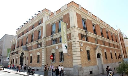 En la Casa de Alhajas, cercana a la Puerta del Sol de Madrid, se encuentra la sede de la Fundación Caja Madrid