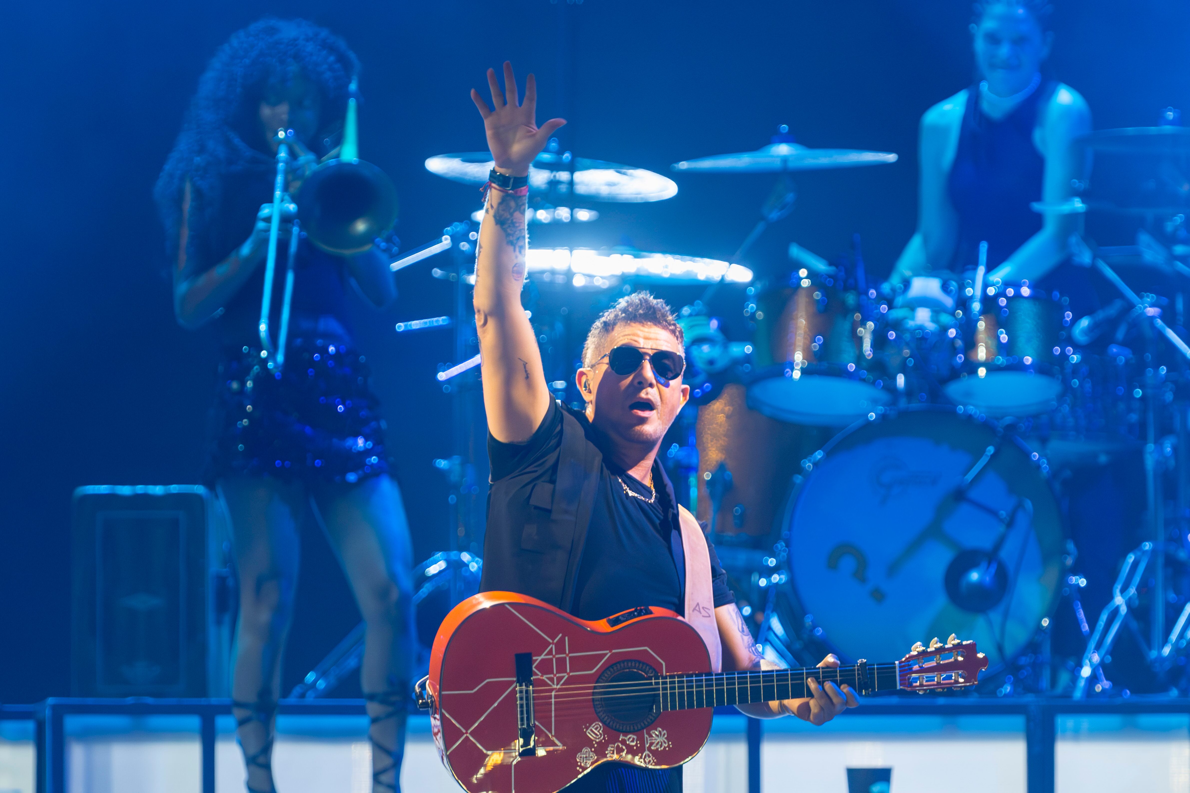 Concierto de Alejandro Sanz en el RCDE Stadium.