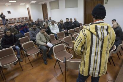 Reunión de la junta territorial guipuzcoana del consejo musulmán del País Vasco, ayer en Rentería.