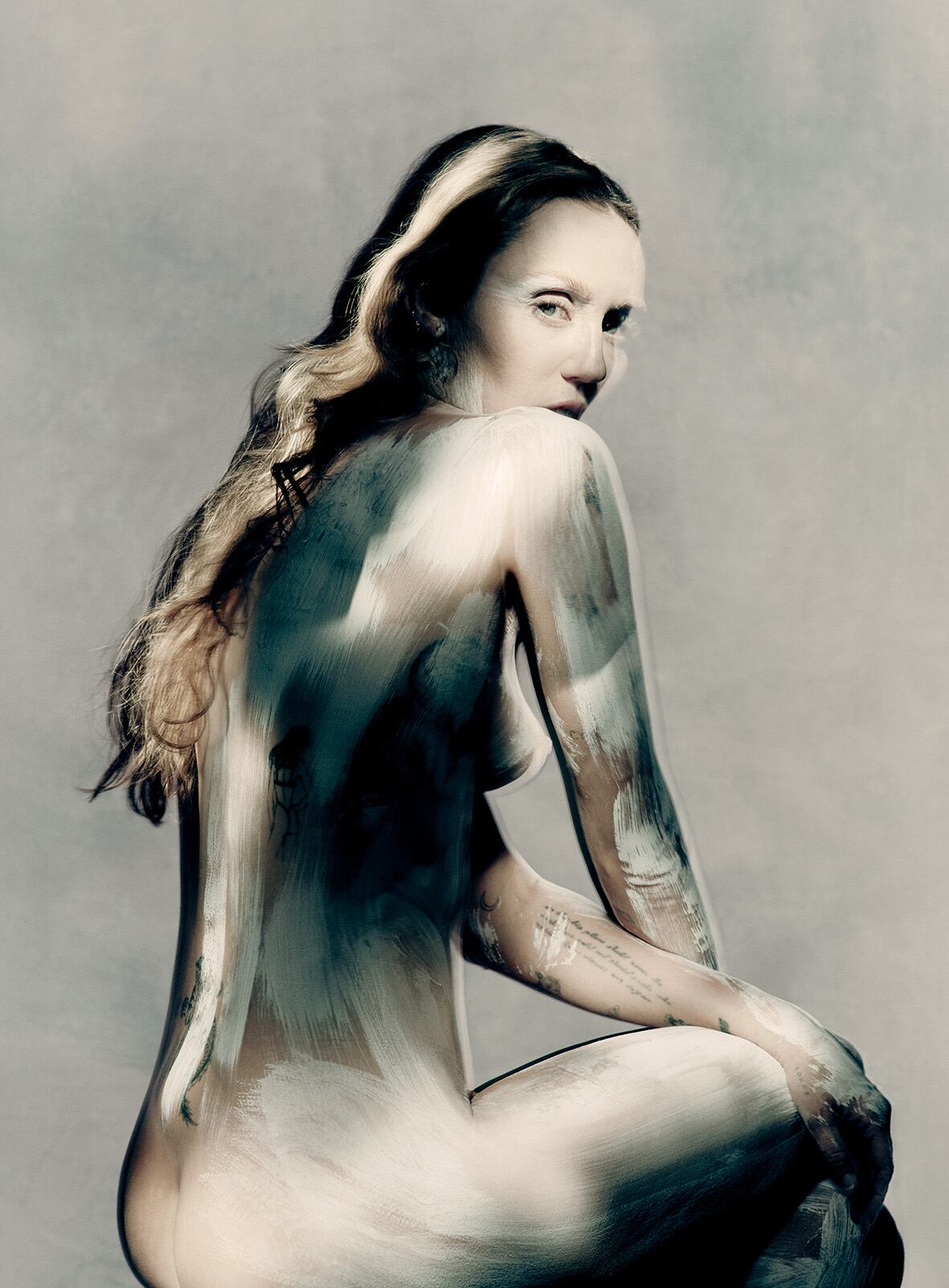 El fotógrafo de moda Paolo Roversi aterriza en la Fundación MOP con sus desnudos poéticos, polaroids y retratos de carnet
