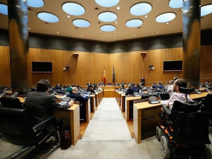 Sesión constitutiva de la Comisión para la Reconstrucción Social y Económica de España tras el coronavirus, el pasado mayo.