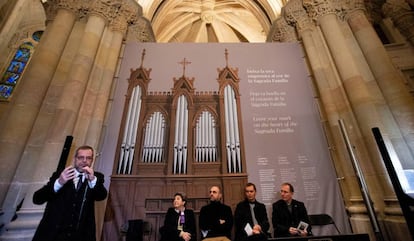 Faulí presenta la campaña de micromecenazgo para restaurar un órgano del siglo XIX para la cripta de la Sagrada Familia, donde está enterrado Gaudí.