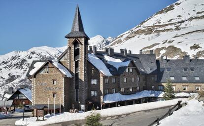 El exclusivo hotel La Pleta, en el valle de Arán y a pie de pista de la estación de Baqueira Beret.