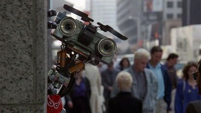 Fotograma de la película "cortocircuito".