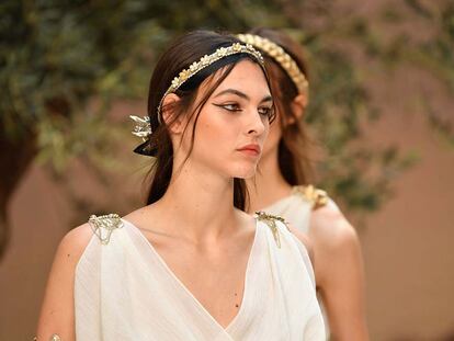 El desfile crucero de Chanel 2018 (o la reinvención de la diosa griega)