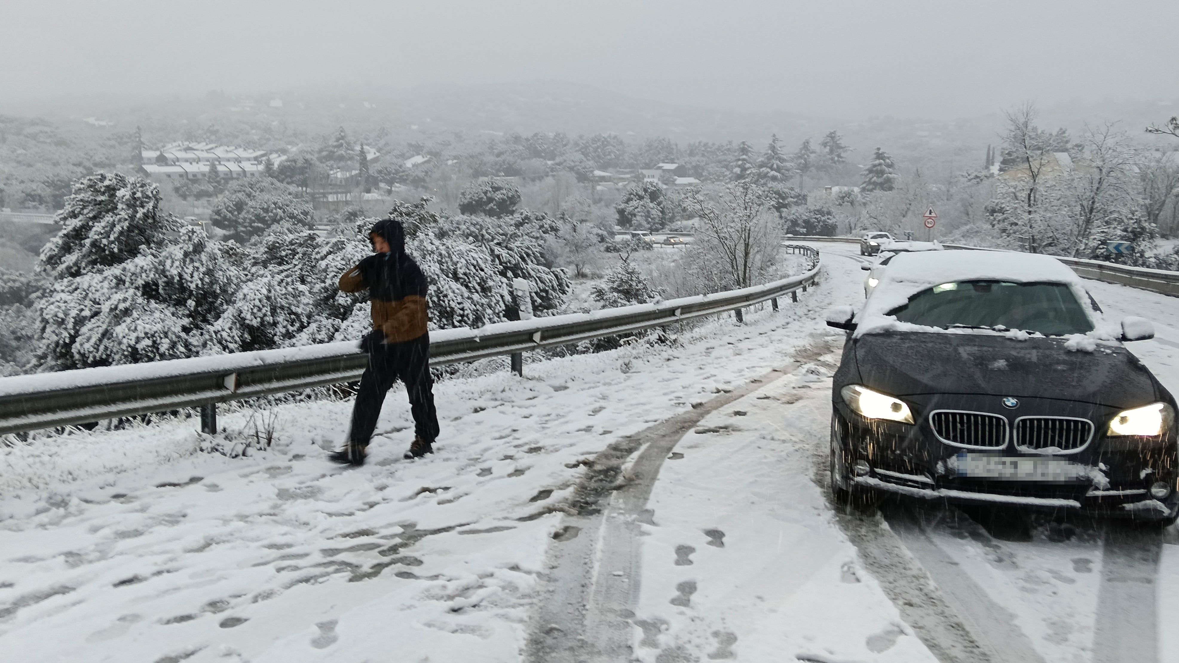 El temporal obliga a Red Eléctrica a cortar el suministro a empresas que cobran por el servicio de interrupción 