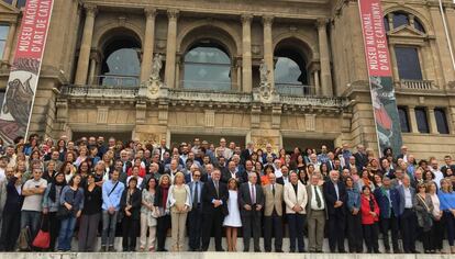 Foto de grup de tots els participants en l'acte d'aquest divendres per presentar el Pla de Museus.