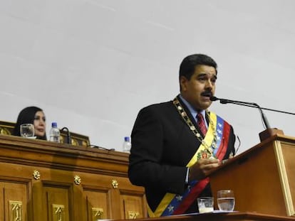 Nicolás Maduro ante o pleno da Assembleia Nacional.