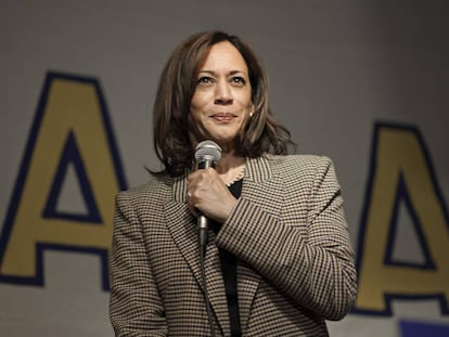 La senadora Kamala Harris.