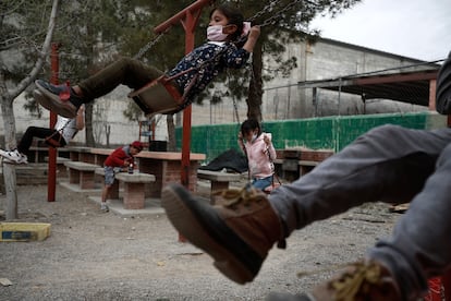 Niños juegan en un parque de Ciudad de México. 
