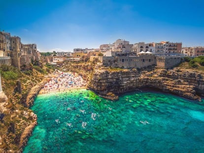 Vista del pueblo Polignano a Mare, en la provincia de Bari.