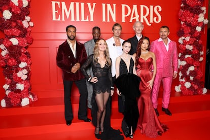 Alfombra roja quinta temporada ‘Emily in París’