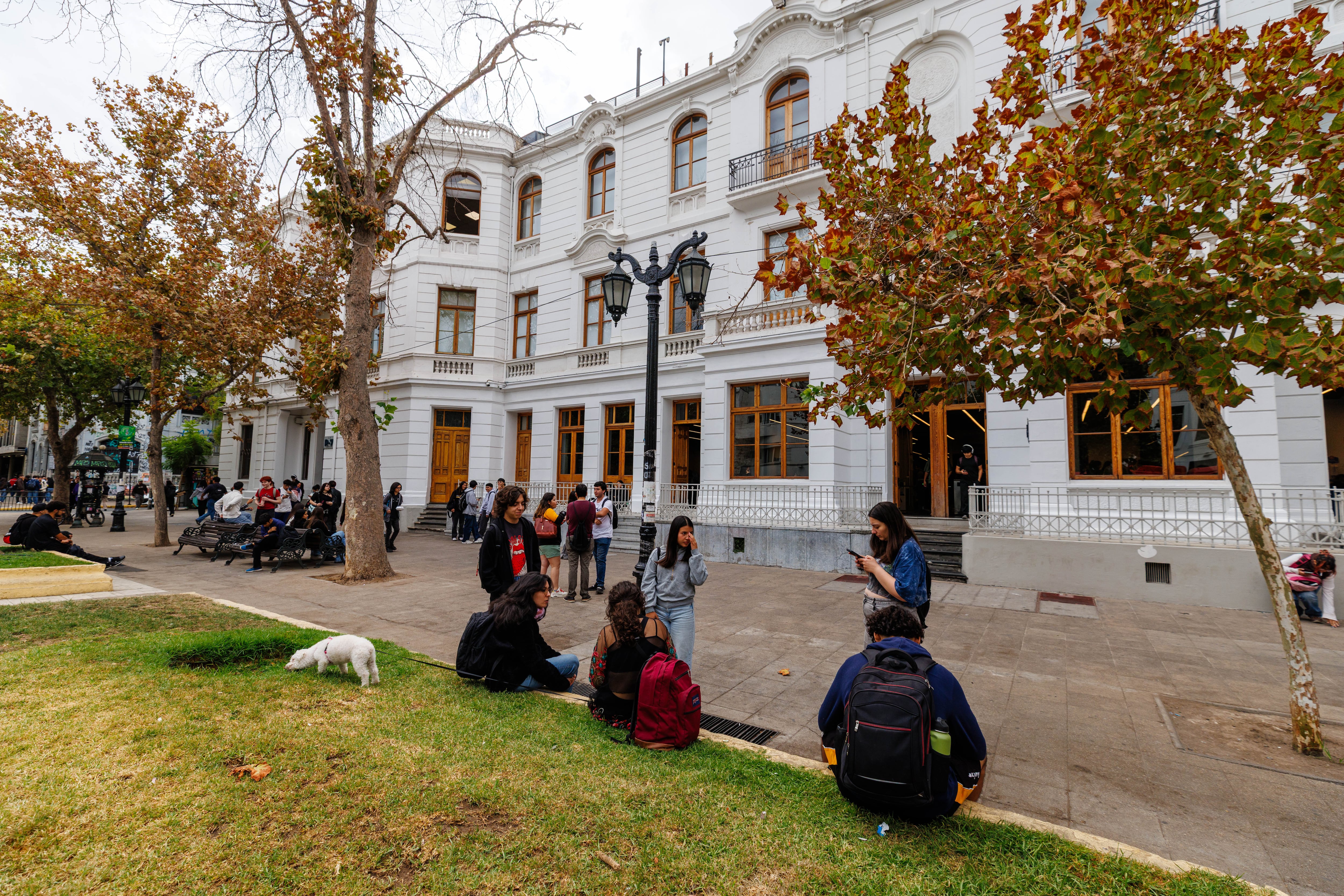 Suspenden actividades en la USACH y otras dos universidades por un aviso de bomba y amenazas: “Haré una masacre”