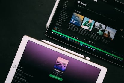 Spotify en varios dispositivos.