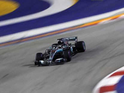 Lewis Hamilton, durante la sesión de clasificación en Singapur.